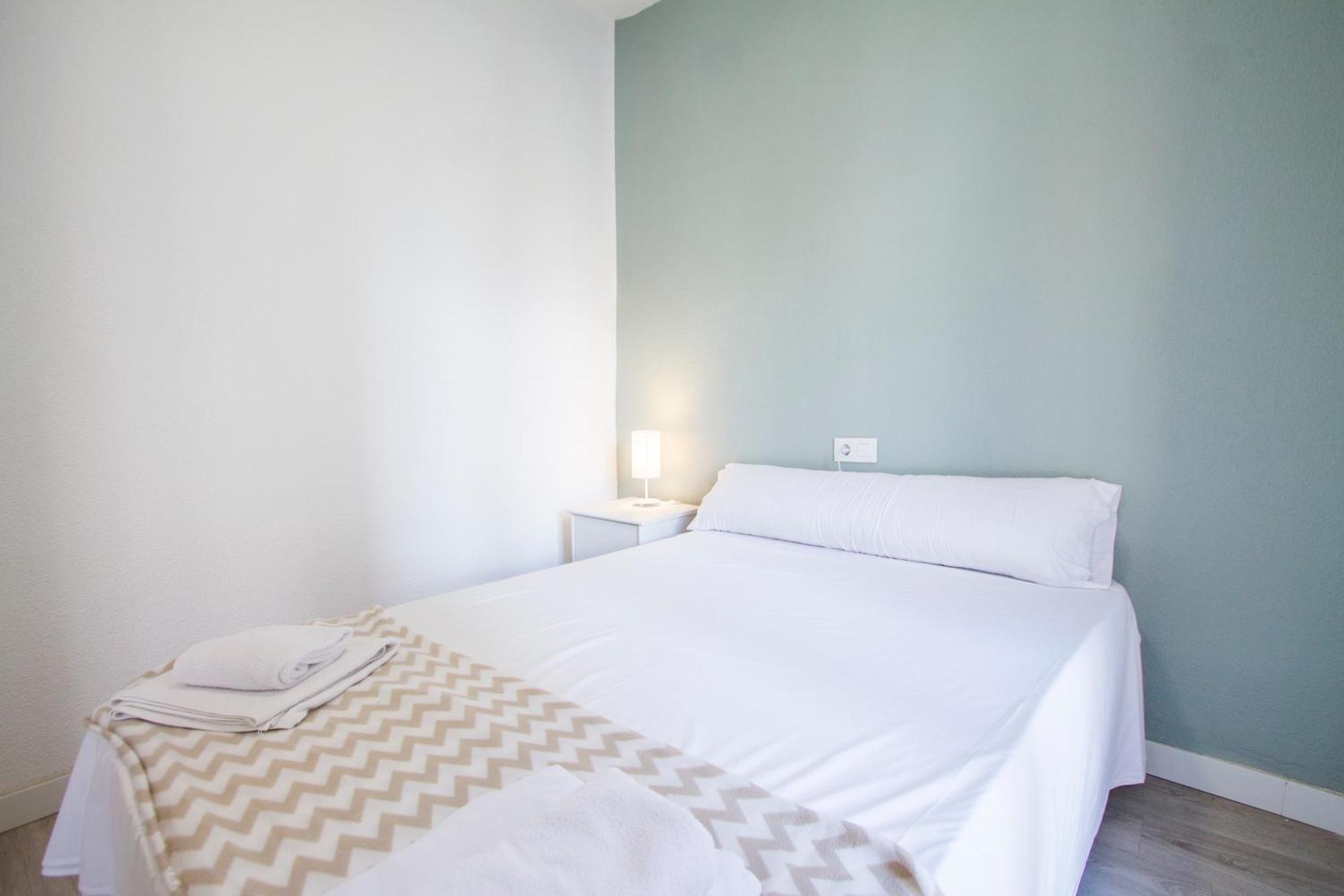 Apartamentos Tetuan Sandino Madrid Exterior foto