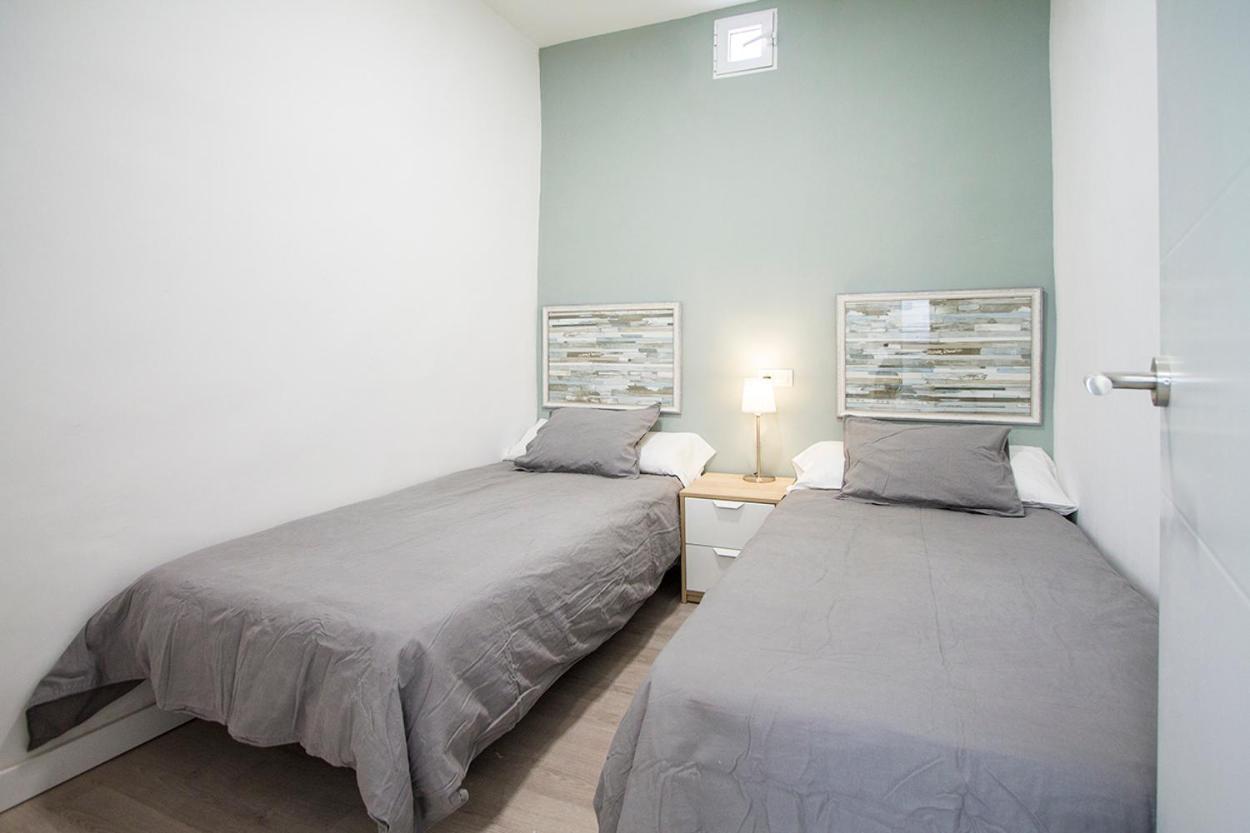 Apartamentos Tetuan Sandino Madrid Exterior foto
